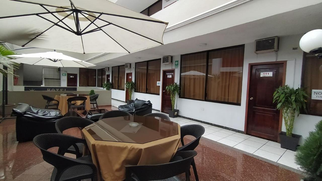 Hotel Puerta Del Sol Santo Domingo de los Colorados Exterior foto